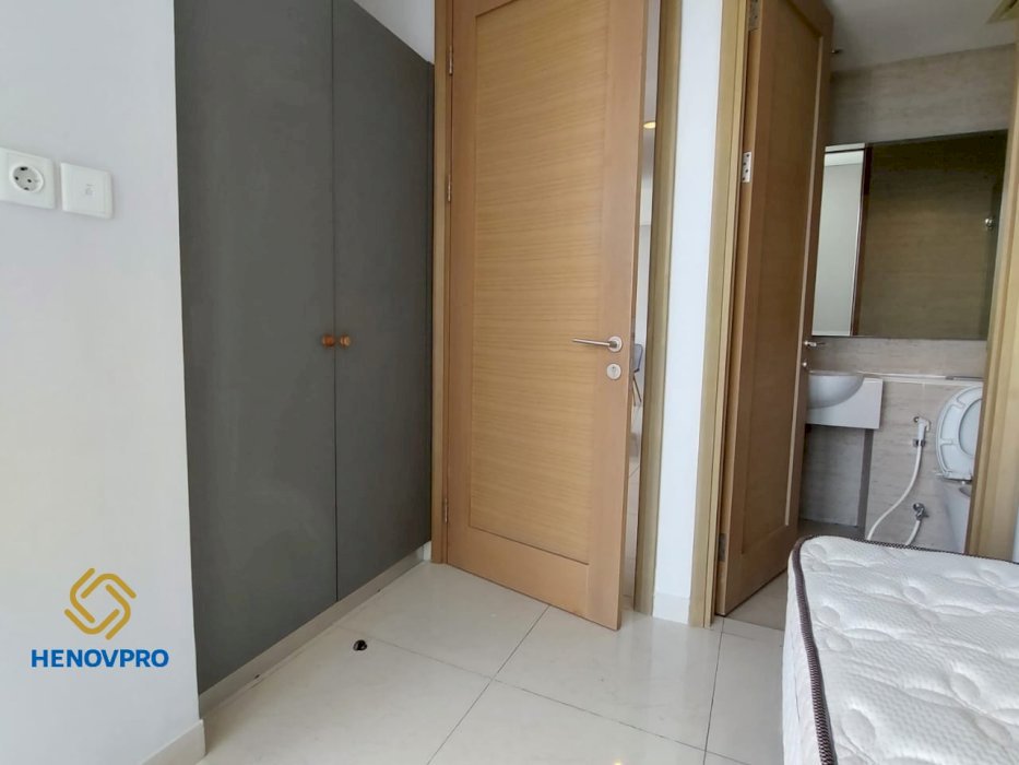 Apartemen Taman Anggrek Residence Unit 3BR Semi Furnish City View