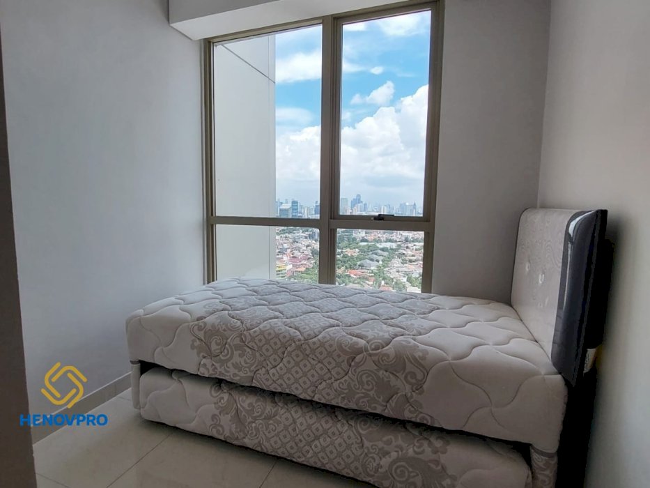 Apartemen Taman Anggrek Residence Unit 3BR Semi Furnish City View