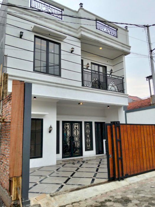 Dijual rumah mewah dan modern siap huni