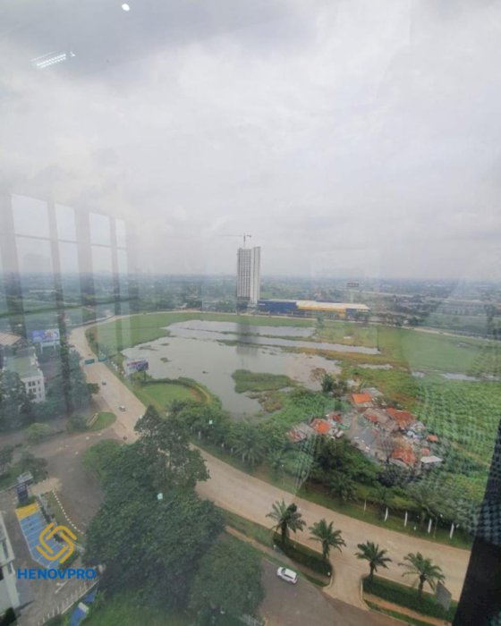 The Smith SOHO Disewa Office Posisi Hoek Best View