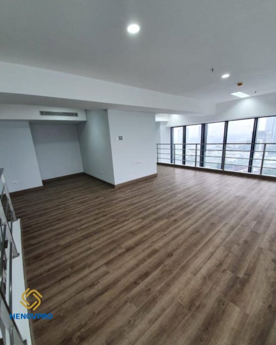 The Smith SOHO Disewa Office Posisi Hoek Best View