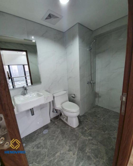 The Smith SOHO Disewa Office Posisi Hoek Best View