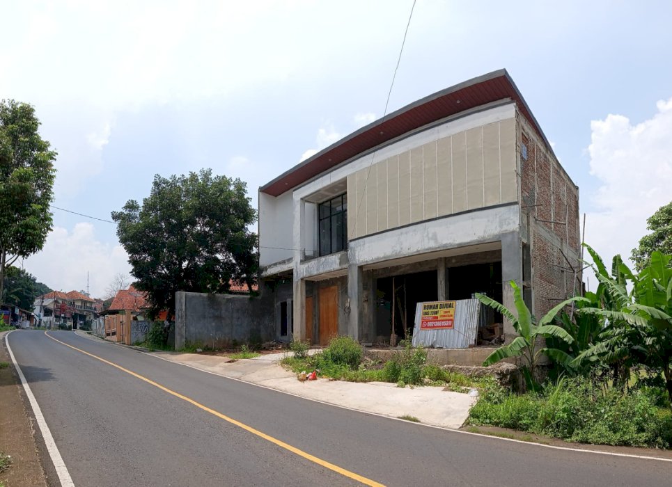 Rumah Ruko 2lt Pinggir jalan raya Cirendang Kuningan Jawa Barat