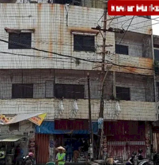 Jual Ruko Hoek Kertopaten dengan toko aktif Surabaya