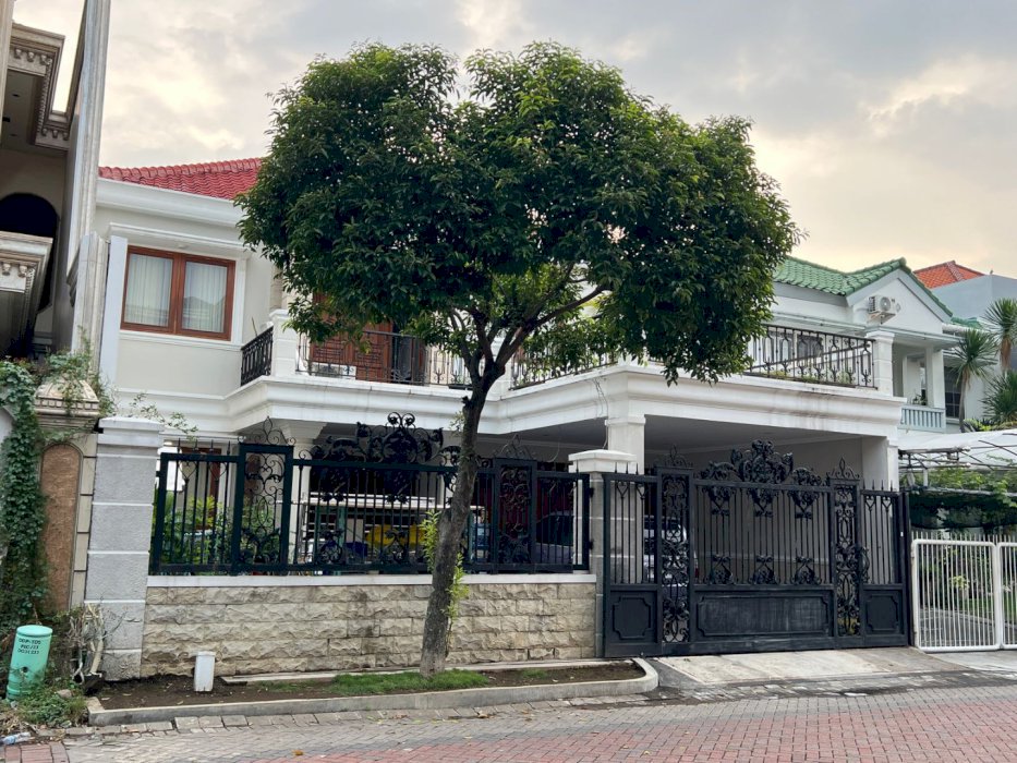 DIJUAL CEPAT RUMAH MEWAH LANTAI FULL MARMER CITRALAND UTAMA SURABAYA