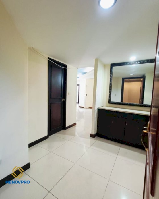 Harga Terbaik Taman Anggrek Condo 3+1BR Spesial Price