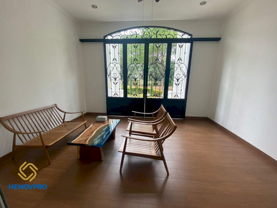 DIJUAL RUMAH MEWAH DI SUTERA TELAGA BIRU-ALAM SUTERA