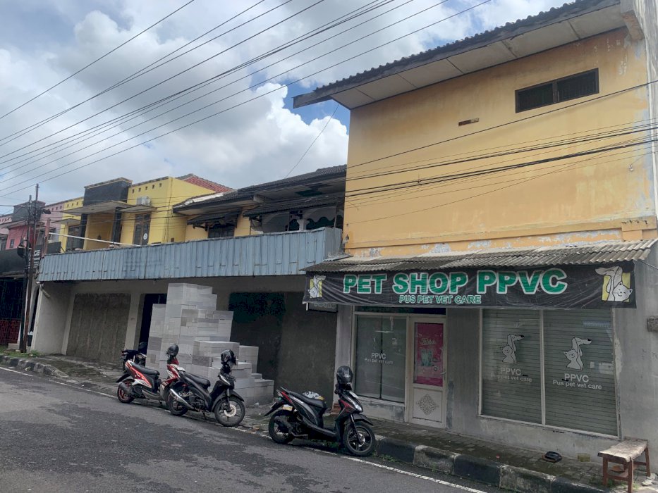 Dijual harga tanah saja dapat bonus Bangunan