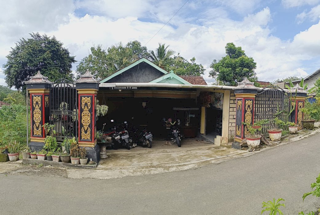 Dijual Rumah Atas Nama Pribadi, Siap Huni dan Strategis