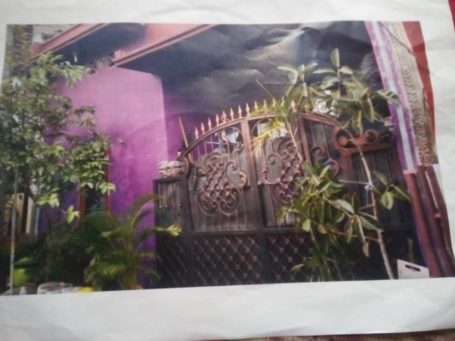 Di Jual Rumah SHM luas 6 x 10 bangunan sudah tinggi anti banjir