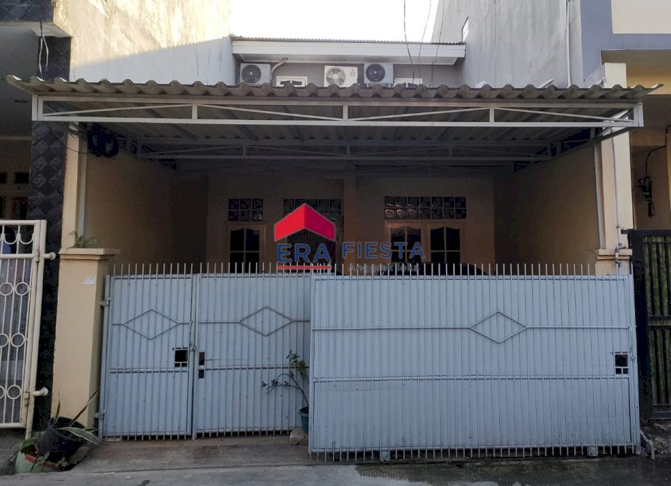 Jual rumah 2 lantai di Perum Griya Ciledug Tangerang