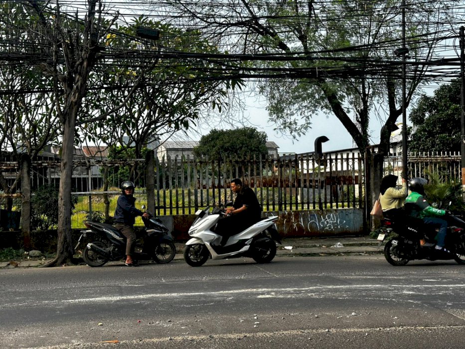 JUAL TANAH  CIPONDOH 5208 M  PINGGIR JALAN DI PUSAT BISNIS KOTA