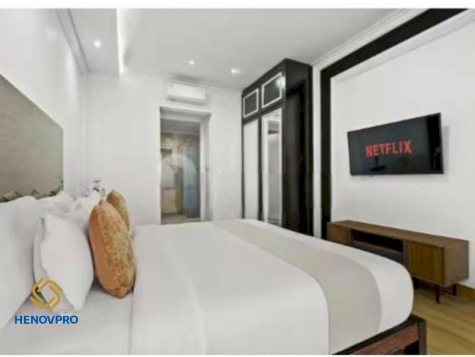 DISEWA UNIT TERBAIK 1BR BARU RENOV SCBD AREA RESIDENCE 8