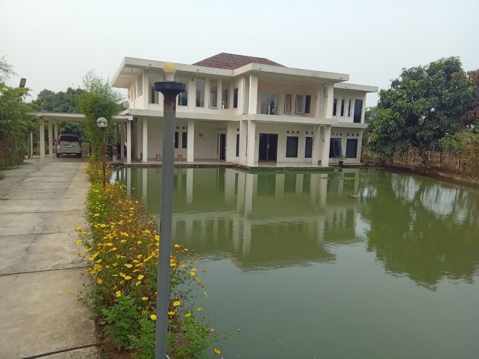 DIJUAL RUMAH MEWAH PLUS 11 KOLAM IKAN - KEMANG PARUNG BOGOR