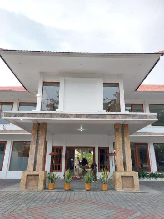 DIJUAL HOTEL BINTANG 4 GRAND MELKA LOVINA BALI UTARA