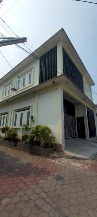 TAHUNAN RUMAH STRATEGIS DAN SIAP HUNI 2 LANTAI DI CILEGON, BANTEN!
