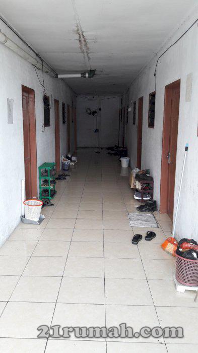 Rumah usaha kos kosan tengah kota dijual 