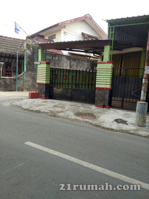 Disewakan dikontrakan Ruang usaha pinggir jalan dekat kampus