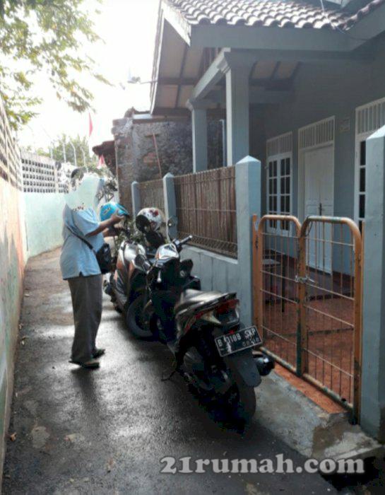 Rumah dijual pondok bambu jakarta timur