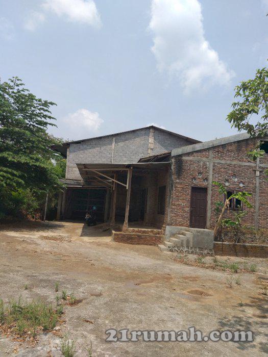 BU Tanah + Rumah + Gudang Siap Pakai