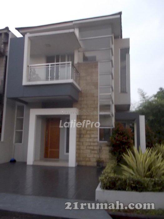 Hunian Aman Nyaman Tenang View Gunung Salak