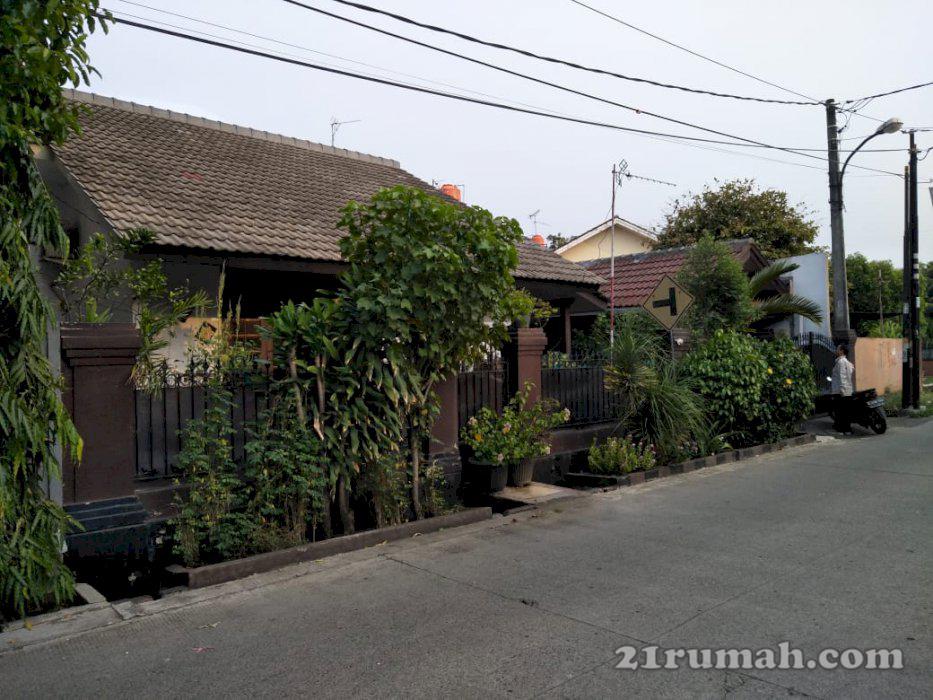 Rumah Keluarga Dalam Komplek Strategis Pekayon, Bekasi Selatan , Bekasi