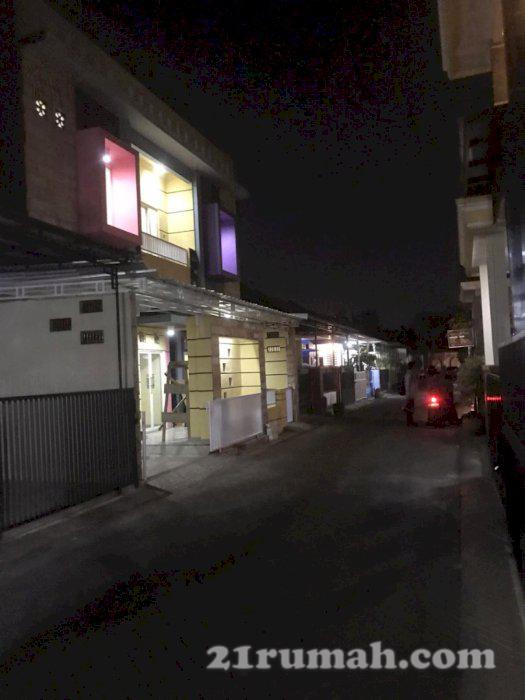 Rumah murah 3 lantai siap.huni di Blimbing malang