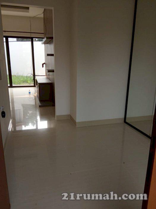 Jual rumah 2 lantai siap huni Cluster Bumi Biru Terrace di Tangsel