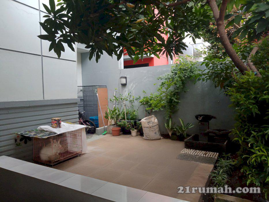 Rumah di Cilangkap, Tapos, Depok