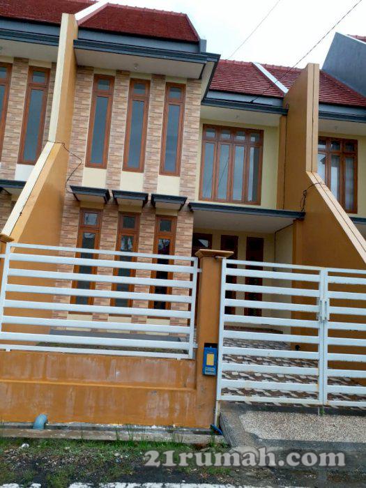 Rumah 2 lantai desain modern nyaman untuk hunian keluarga di malang