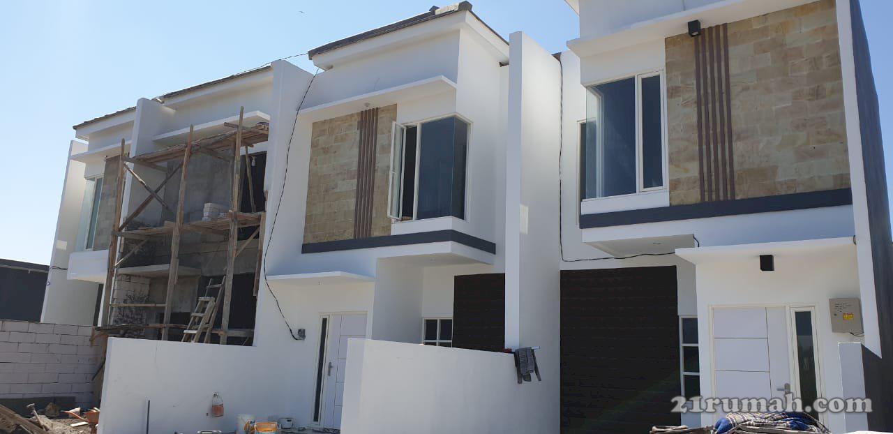 Rumah baru 2 lantai desain mewah di Kota Surabaya
