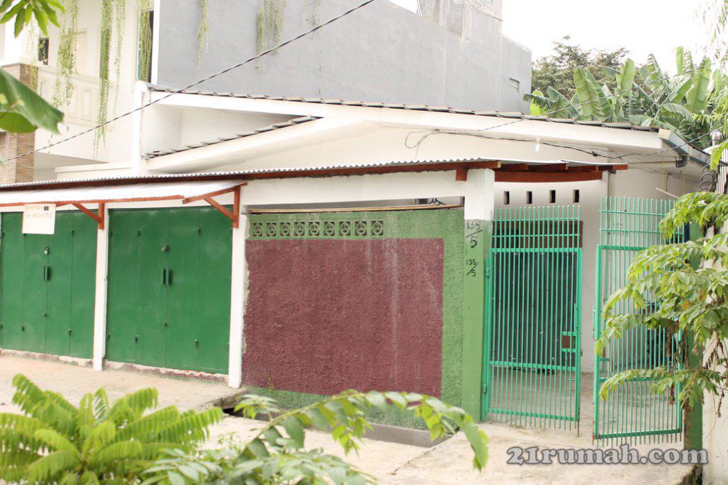 Rumah dikontrakan DUA BULANAN di perum Kavling DKI Meruya Selatan.. 