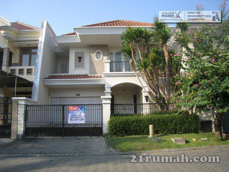 RUMAH DIJUAL Awesome Location - Perfect Family Home @  Graha Famili Surabaya.