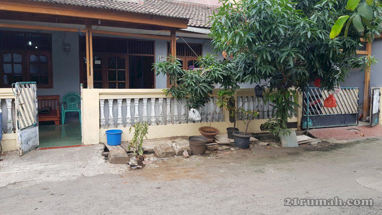 Di jual rumah di perumahan tengah pusat kota depok