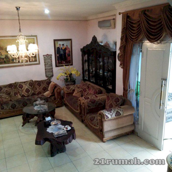 BU, dijual rumah mewah, luas dibelakang Mall SMS.