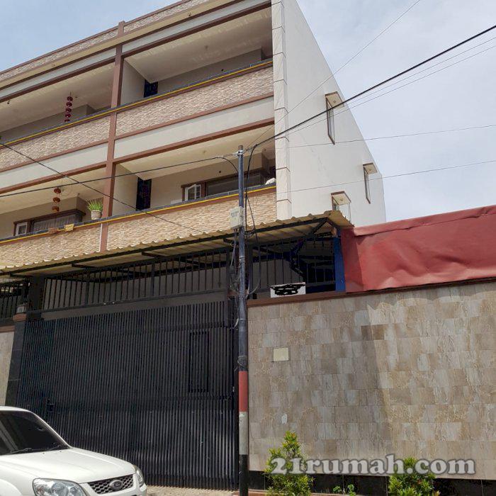 Rumah Besar Murah Startegis Di Jelambar(JL03)