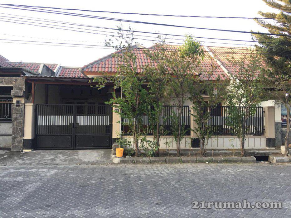 Dijual rumah pribadi GKB Gresik