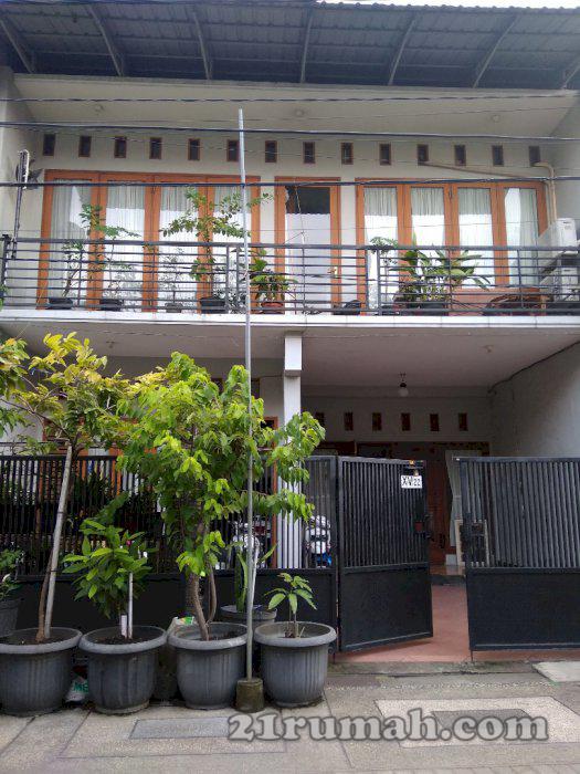 Jual rumah tengah kota, daerah pakis Tirtosari