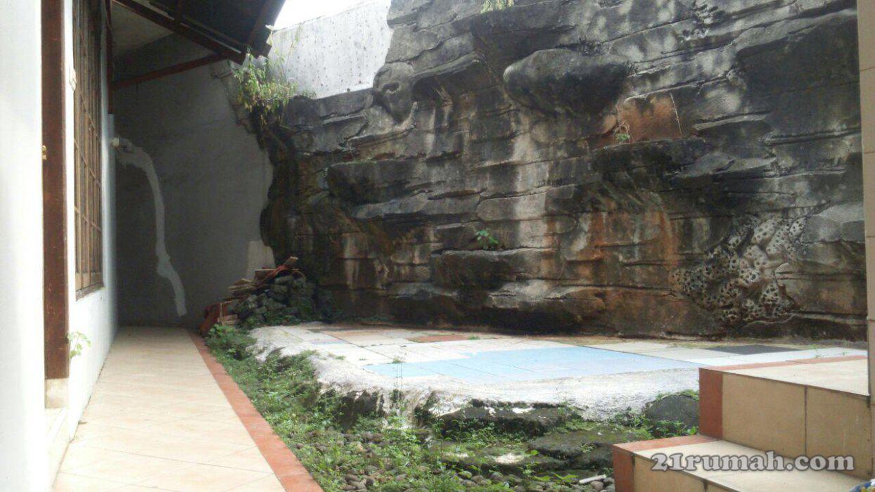 Dijual Cepat 1.9M nego Jatiwaringin pd gede