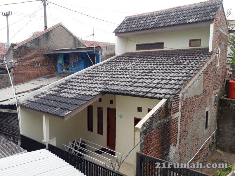 Dijual rumah LT 55 KT 2 KM 1 2 lantai SHM.kodya