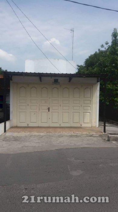 Di jual cepat tanah dan rumah semi ruko sudah SHM ukuran 127 m2