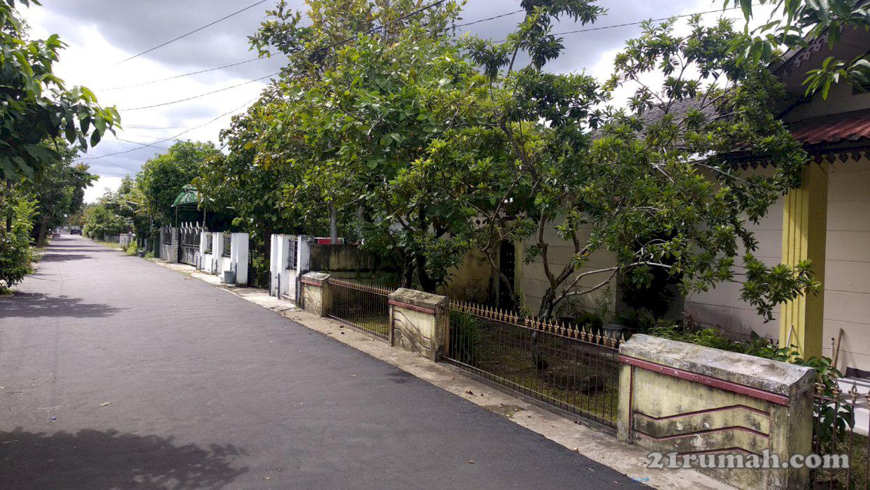 Dijual Rumah strategis Pusat Kota hanya 50 meter dari Jalan Raya. Pontianak