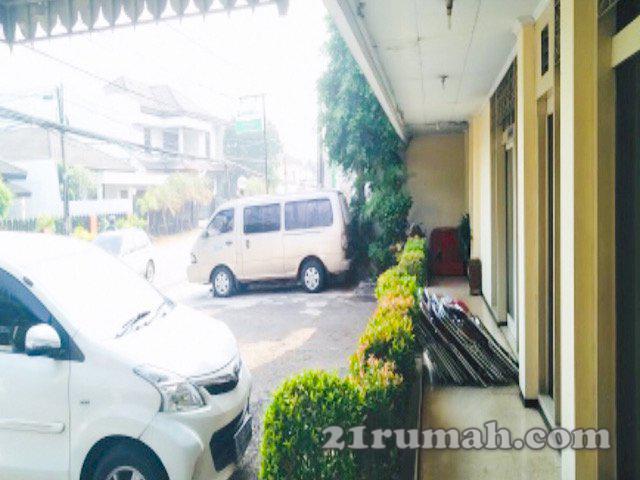 Dijual Hotel Duren Sawit Kondisi Masih Berjalan Lokasi Strategis Jalan Raya