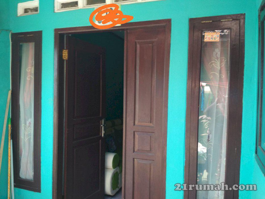 Rumah dekat angkot pekapuran