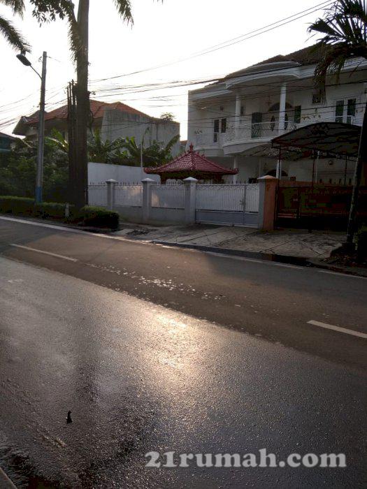 Rumah 2 lantai di villa cibubur