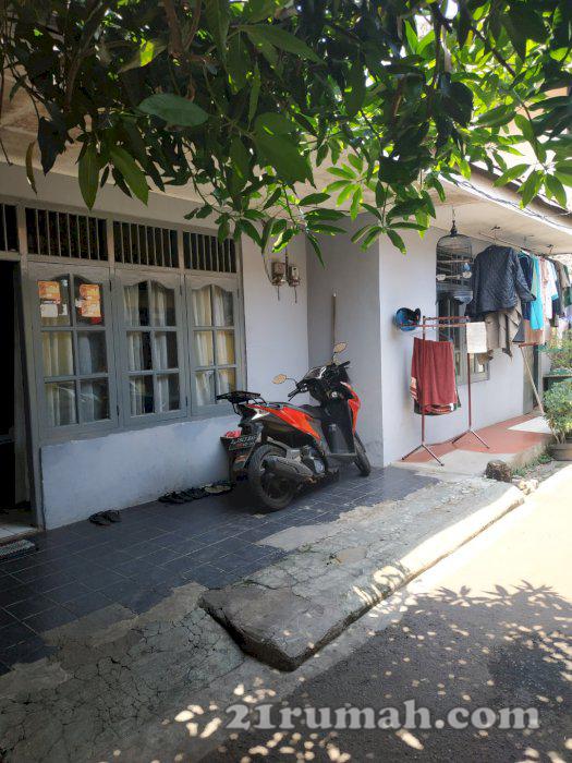 Di jual cepat rumah Kemanggisan