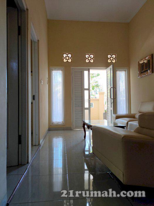 Rumah baru bebas banjir di pusat kota