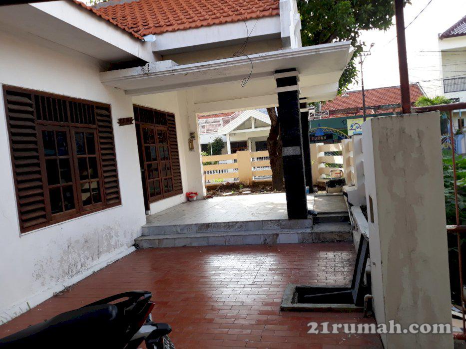 Bu jual rumah pojok an tempat strategis