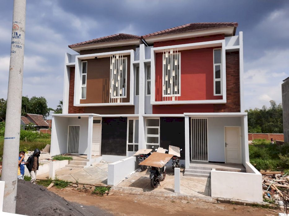Rumah 2 Lantai Area Terminal Ajrosari dan Araya