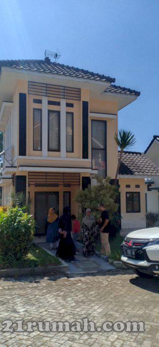 Villa mewah termurah dan strategis di Kota Batu